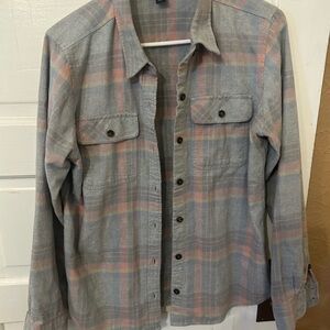 Patagonia Women’s Long-Sleeved Organic Cotton Fjord Flannel Shirt - Size M